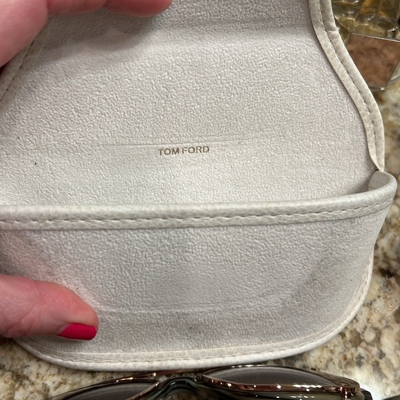 TOM FORD Green Tortoise Clip on Sunglasses with case TF 5276 64F - Picture 4 of 15